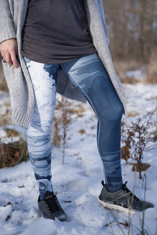 Chinese White Winter Wolf - Yoga Leggings