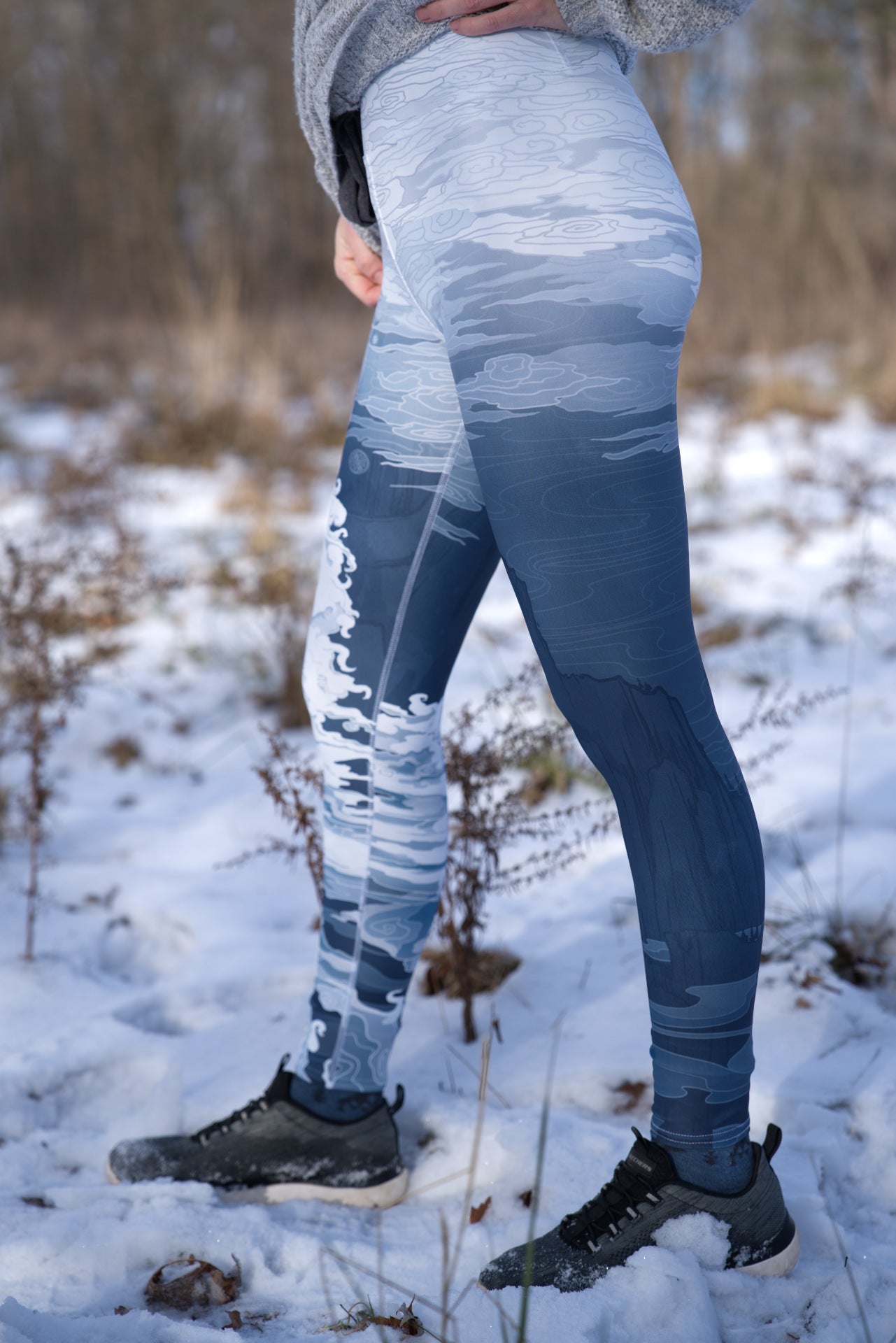 Chinese White Winter Wolf - Yoga Leggings