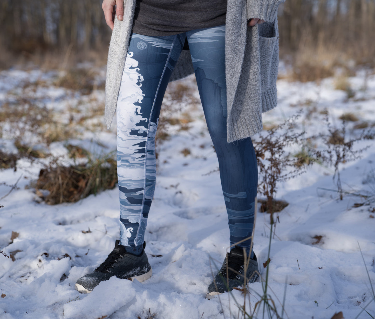 Chinese White Winter Wolf - Yoga Leggings