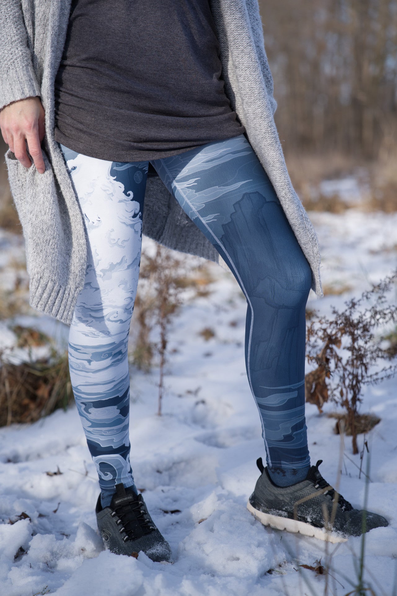 Chinese White Winter Wolf - Yoga Leggings